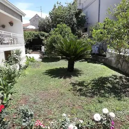 Apartment Frana-ugodan U Blizini Stare Jezgre Grada